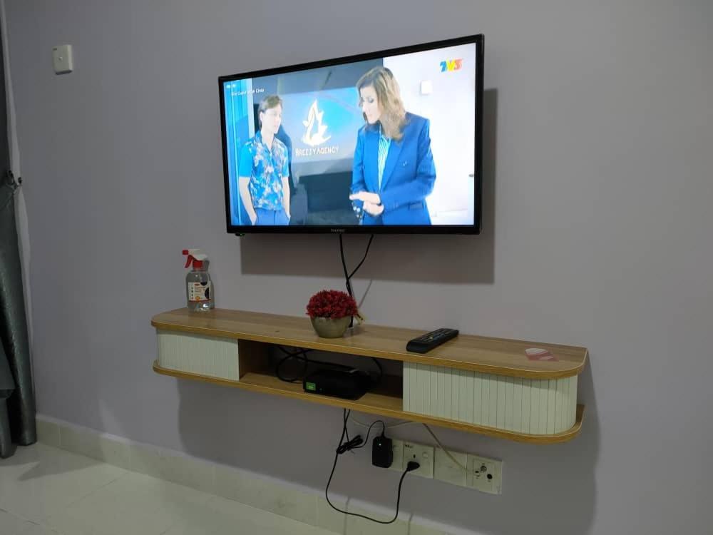 Bc Homestay @ Emerald Avenue Apartment, Бринчанг Екстериор снимка